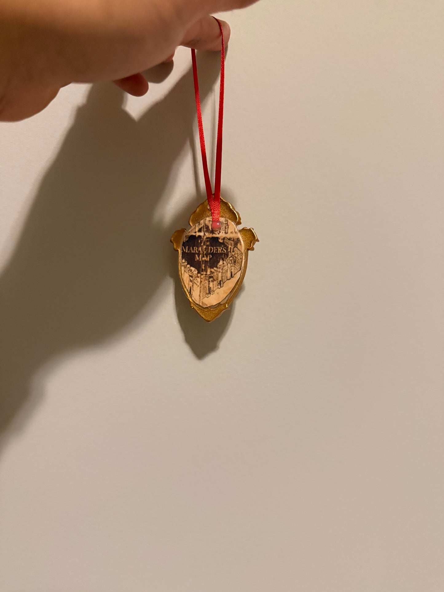 Grand Staircase Fat Lady Ornament – Regal Portrait in an Ornate Gold Frame