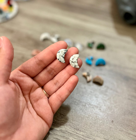 Kiwi Stone Crescent Stud Earrings – Hypoallergenic