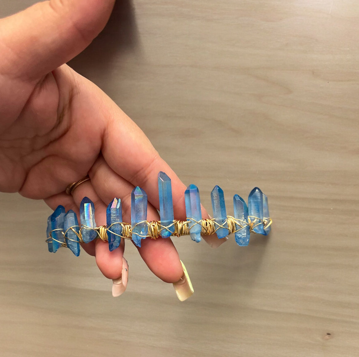 Ice Blue Simple Topaz Quartz Crown