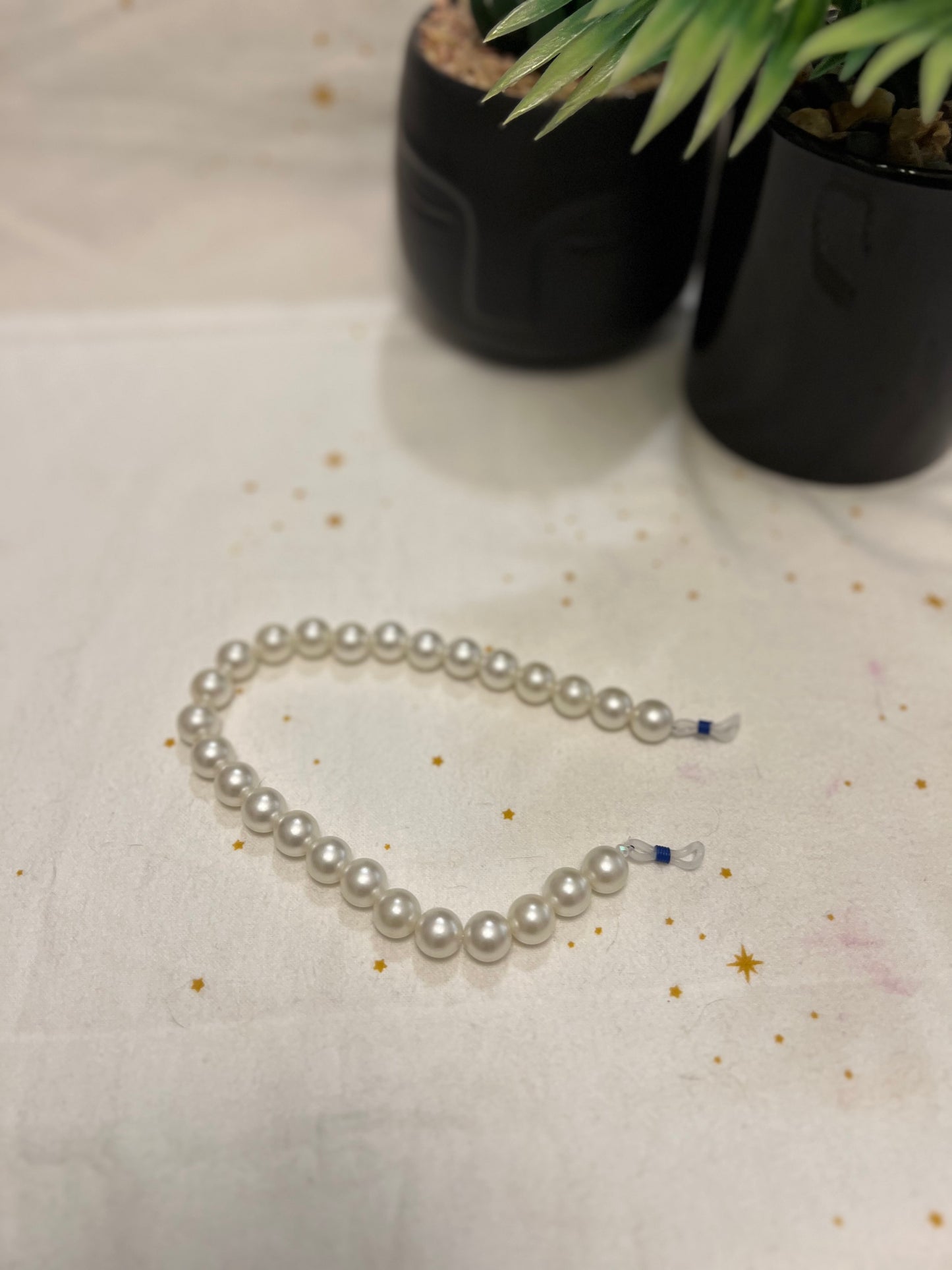 Elegant 12mm Pearl Beaded Glasses Chain